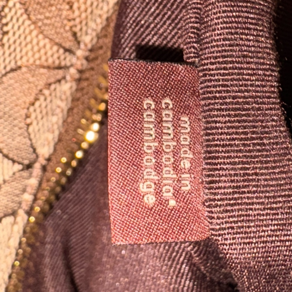 Coach Signature Tote and Wallet Set - Picture 11 of 16